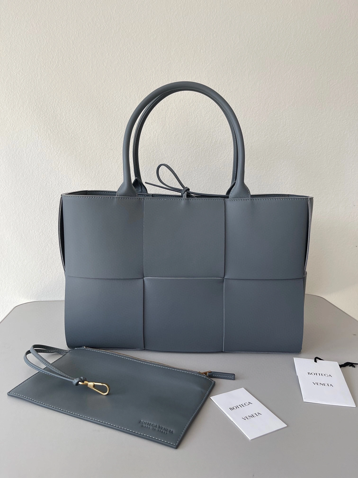 MOMO- high quality version 609175-VCQC2-1233 Intreccio tote lambskin item：B-B063I0707C