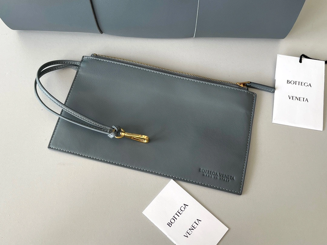MOMO- high quality version 609175-VCQC2-1233 Intreccio tote lambskin item：B-B063I0707C