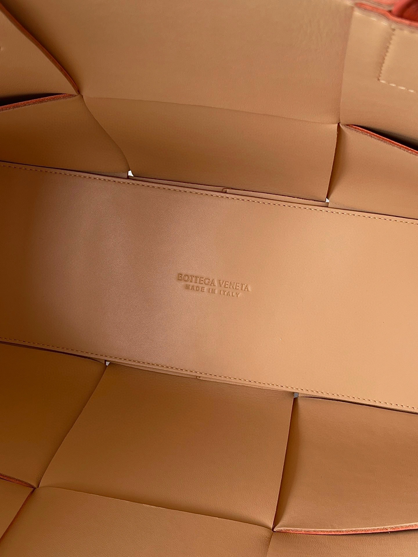 MOMO- high quality version 609175-VMAY3-7660 Intreccio tote lambskin item：B-B063I0706C