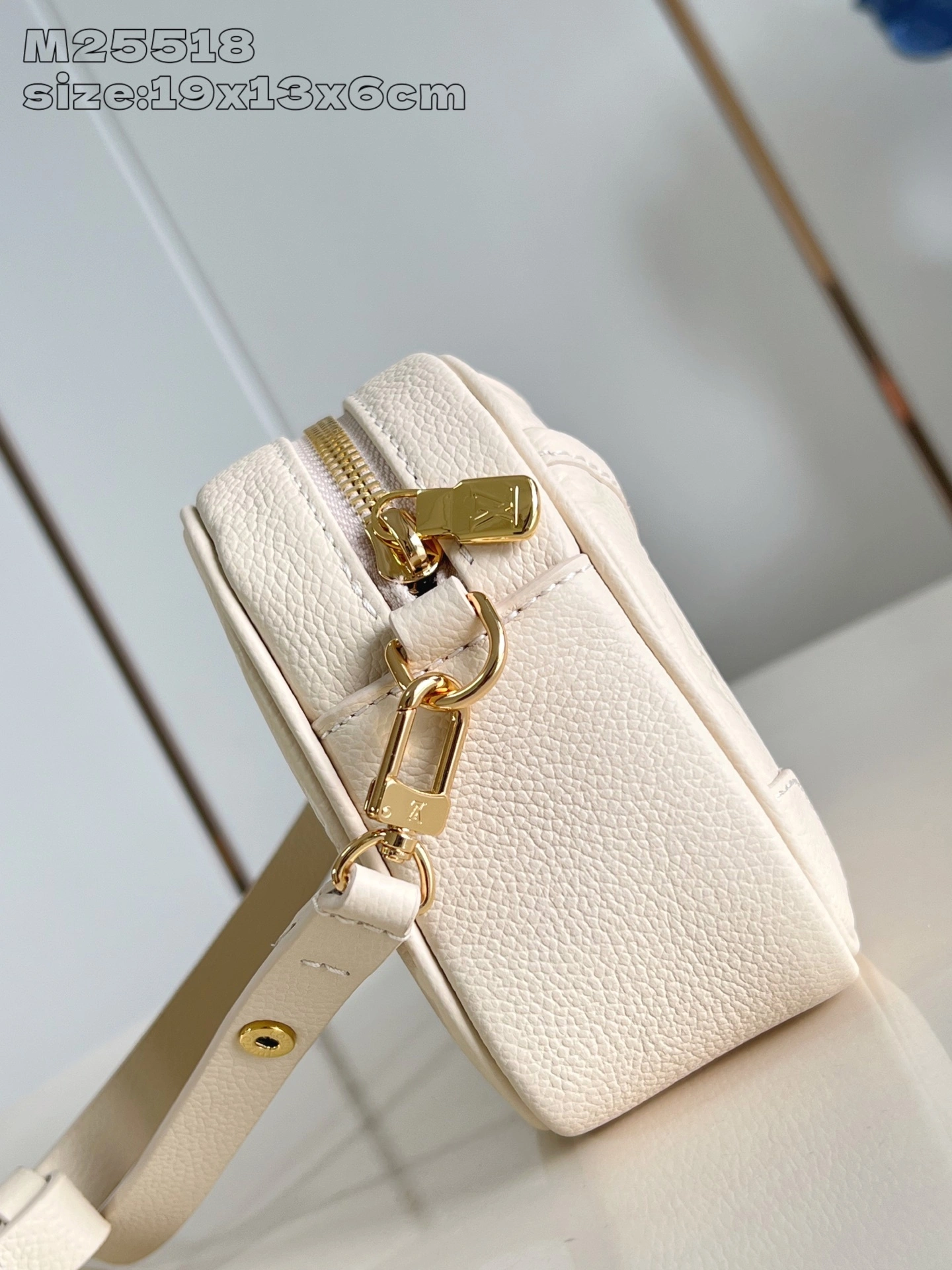 MOMO-- 8V M26509 high quality version Monogram Empreinte Tiny Camera Bag cowhide item:E-B574K1819
