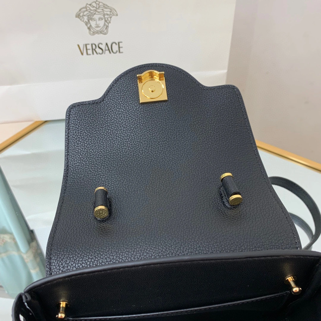 & item: B-B063B64389T