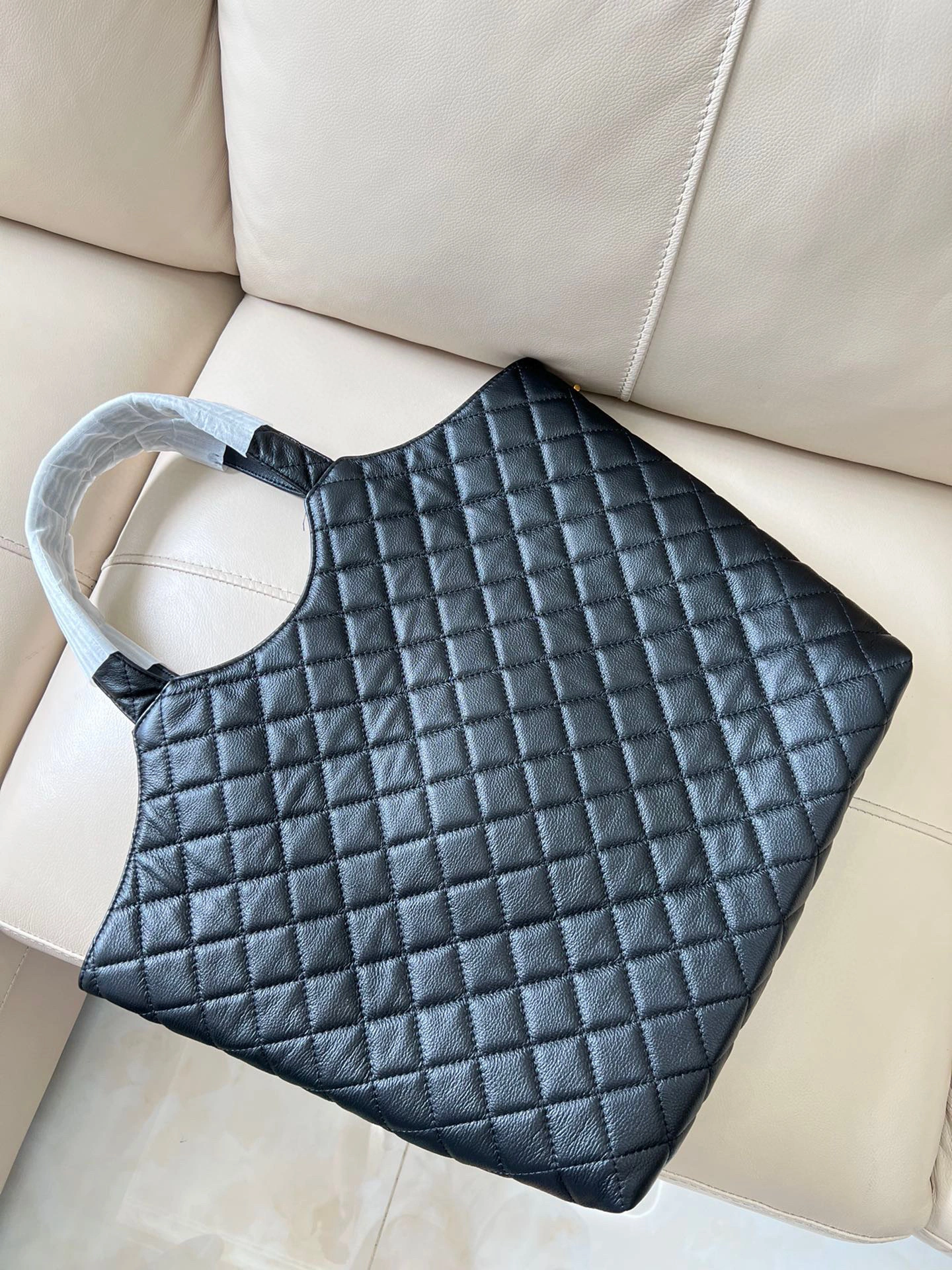 & item：BT-B225K53378T