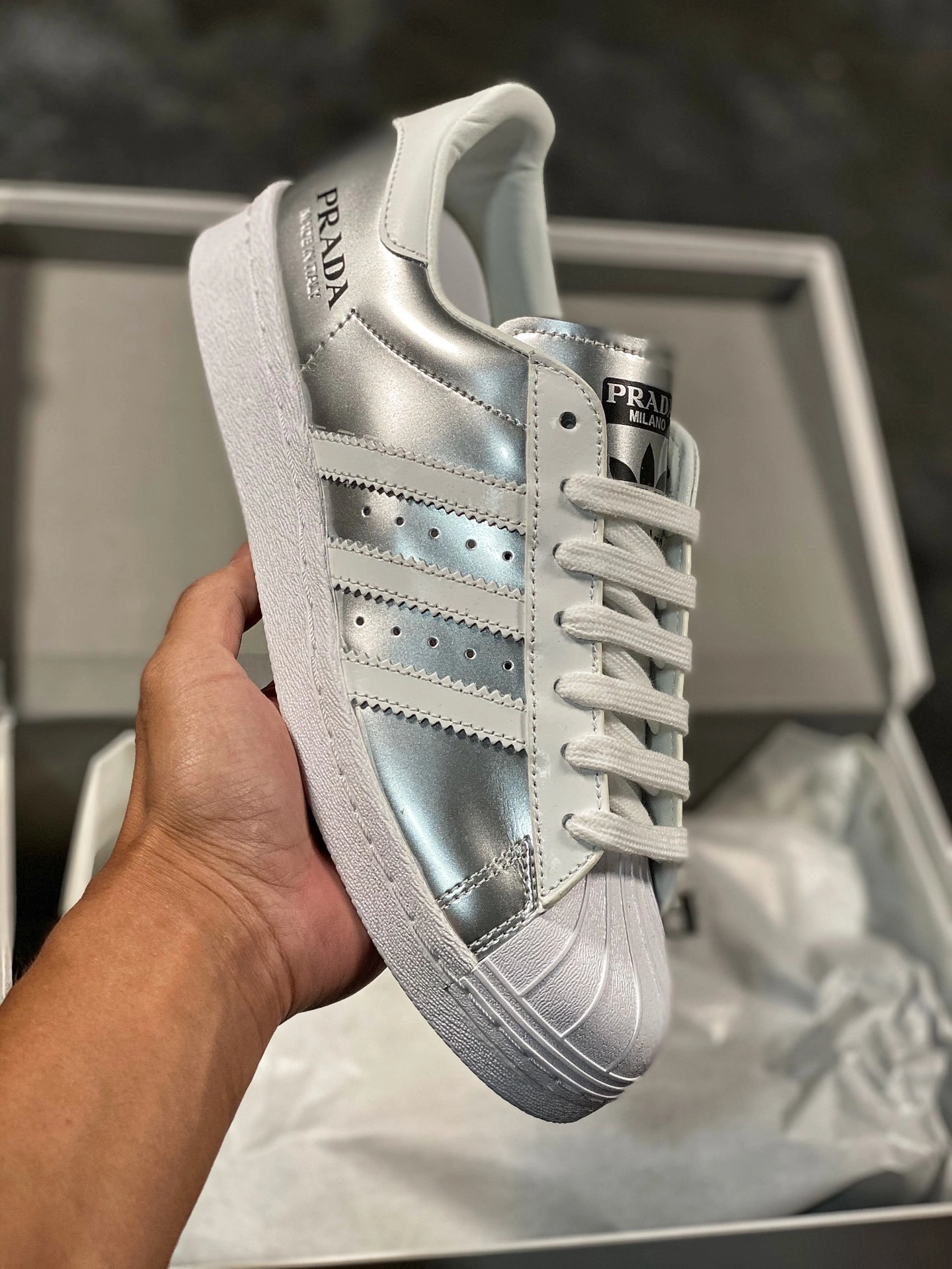 Flying pig-- 14i41s FX4546 Pr141 x Originals Superstar 80s"White Black" item: E-X070L2212B