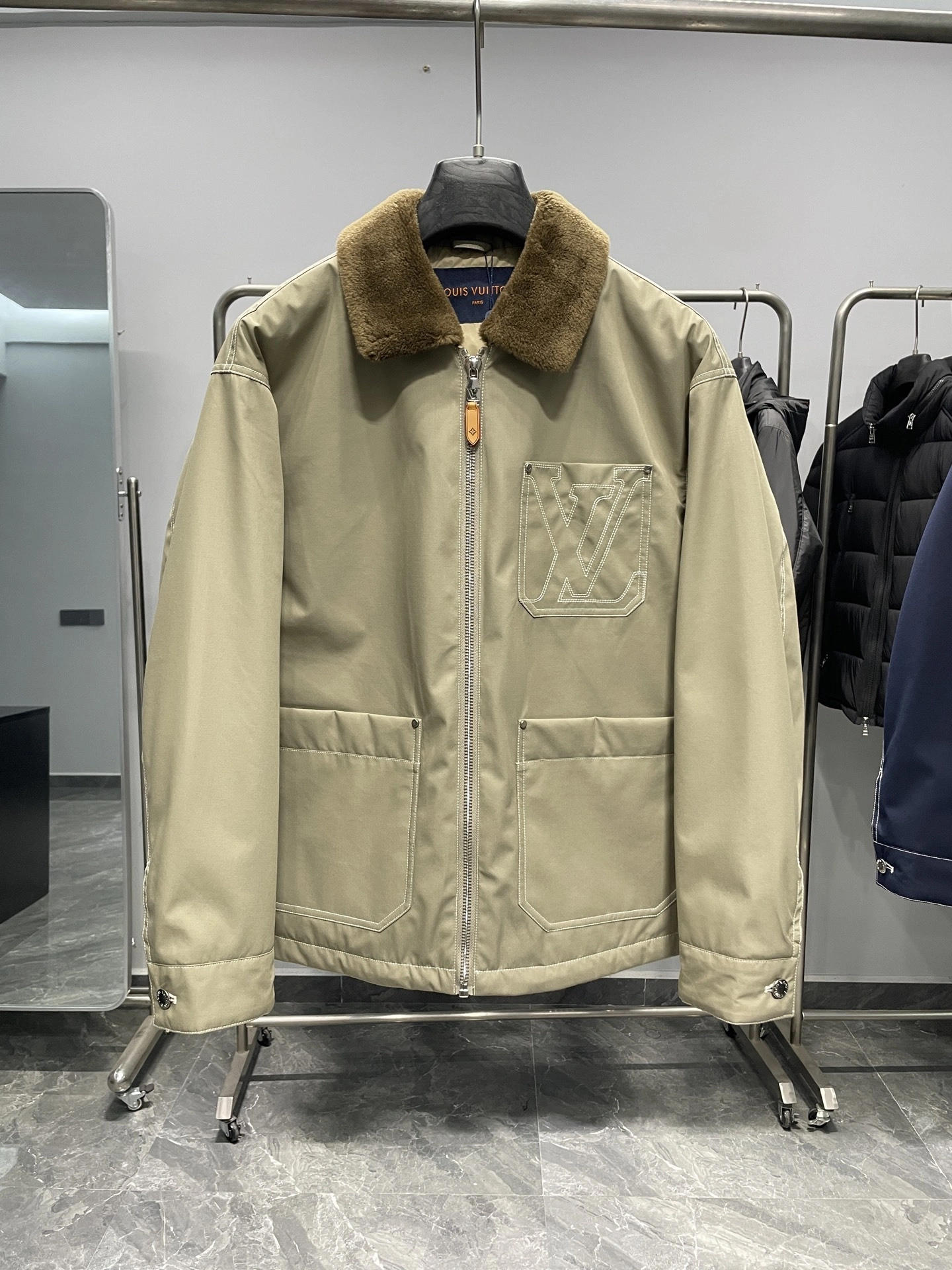 Bald Eagle- 8V high quality version Down jacket 90% white duck down 尼龙 nylon 2Colour item:E-F360K1017-2