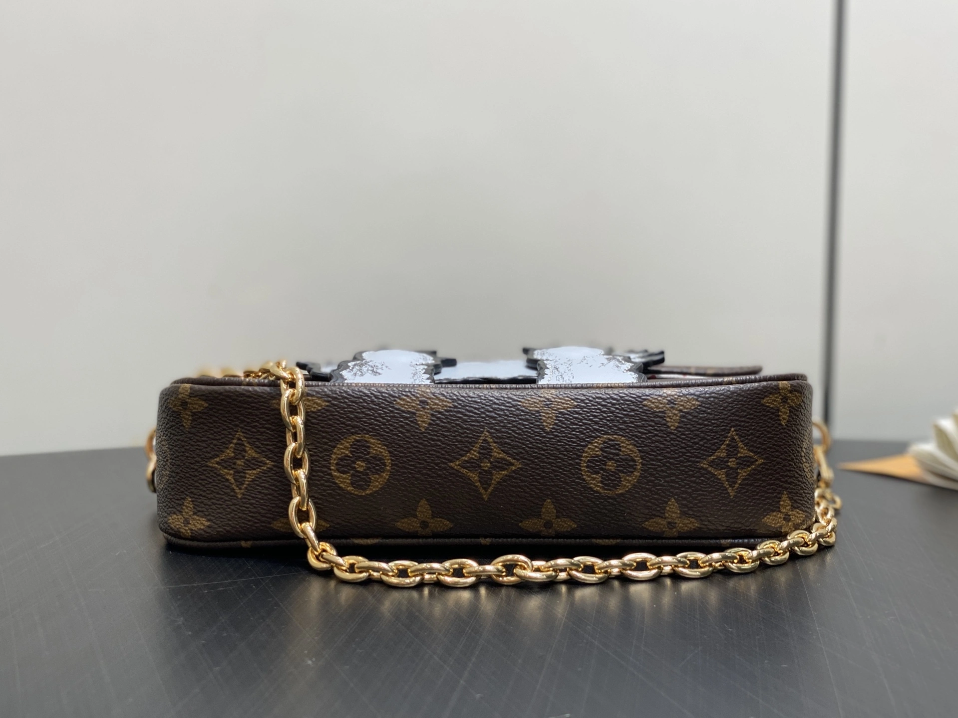 MOMO-- 8V M15148 high quality version Wallet on Chain Ivy Travel With Grace Codington item:E-B000J1838