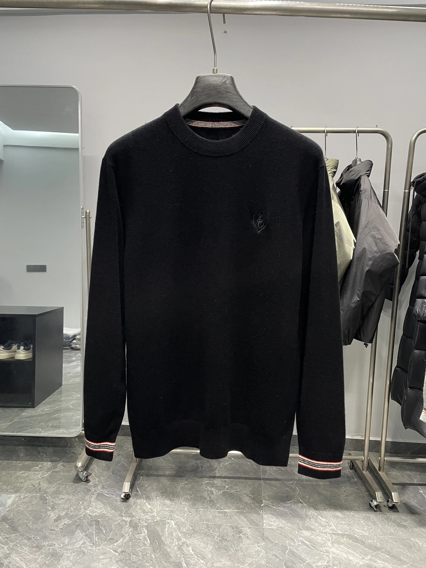 Bald Eagle-- 2ur25rry high quality version wool cashmere embroidery Soft and comfortable 2Colour item:E-F360K1811-2