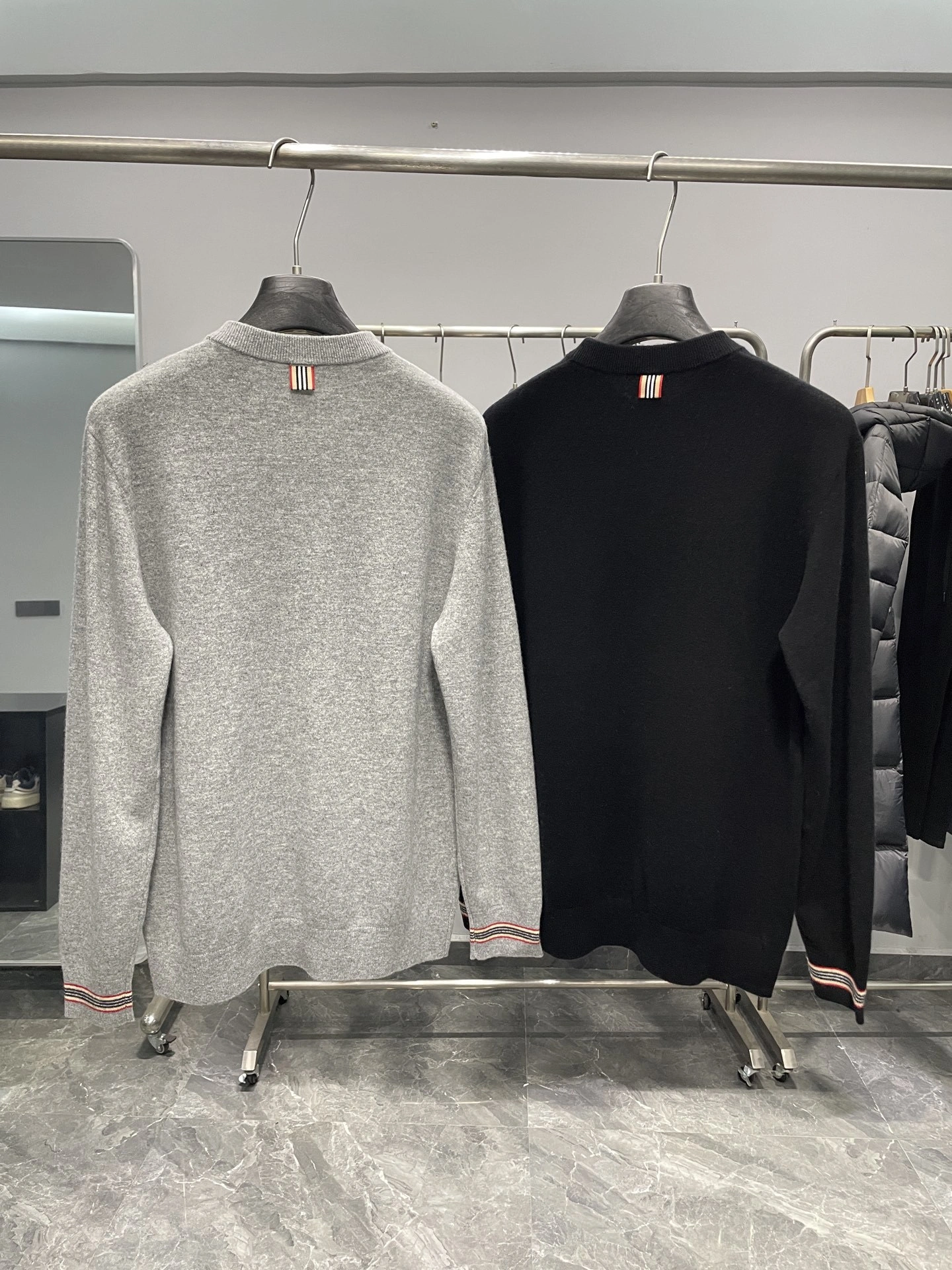 Bald Eagle-- 2ur25rry high quality version wool cashmere embroidery Soft and comfortable 2Colour item:E-F360K1811-2