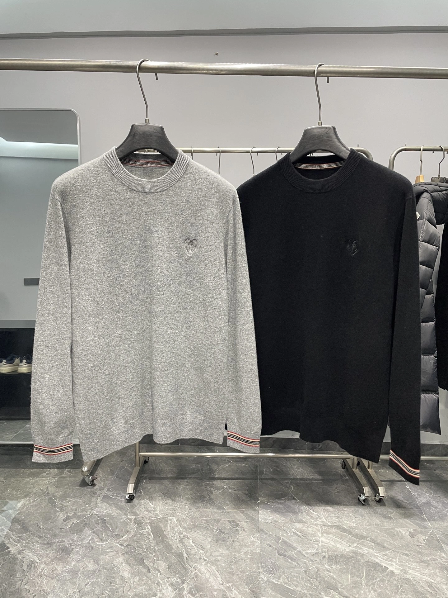 Bald Eagle-- 2ur25rry high quality version wool cashmere embroidery Soft and comfortable 2Colour item:E-F360K1811-2