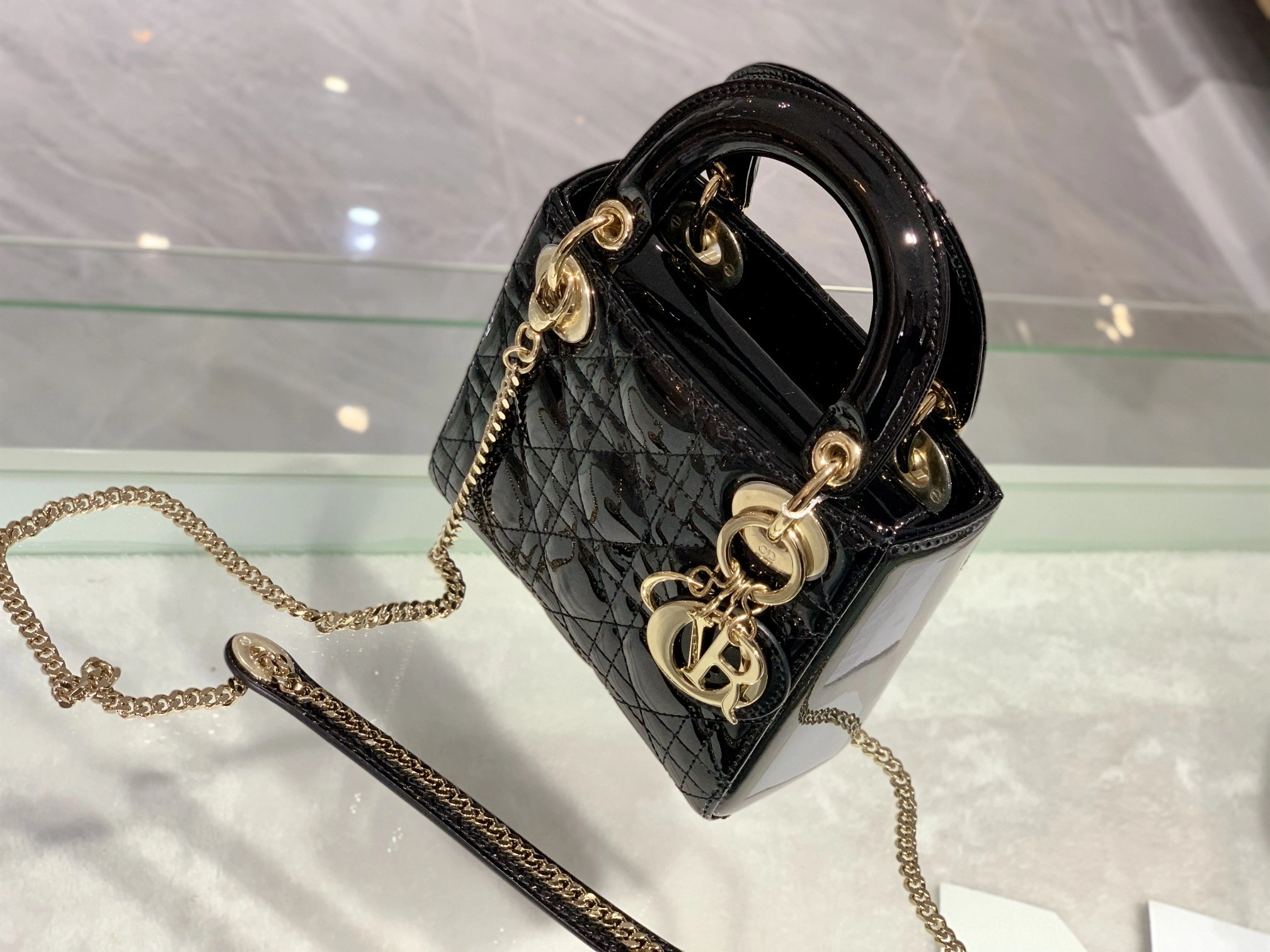 Custombag--M0505OWCB_M900 M0505OWCB-M900 Lady high quality version Black patent leather item：C-B803D0735