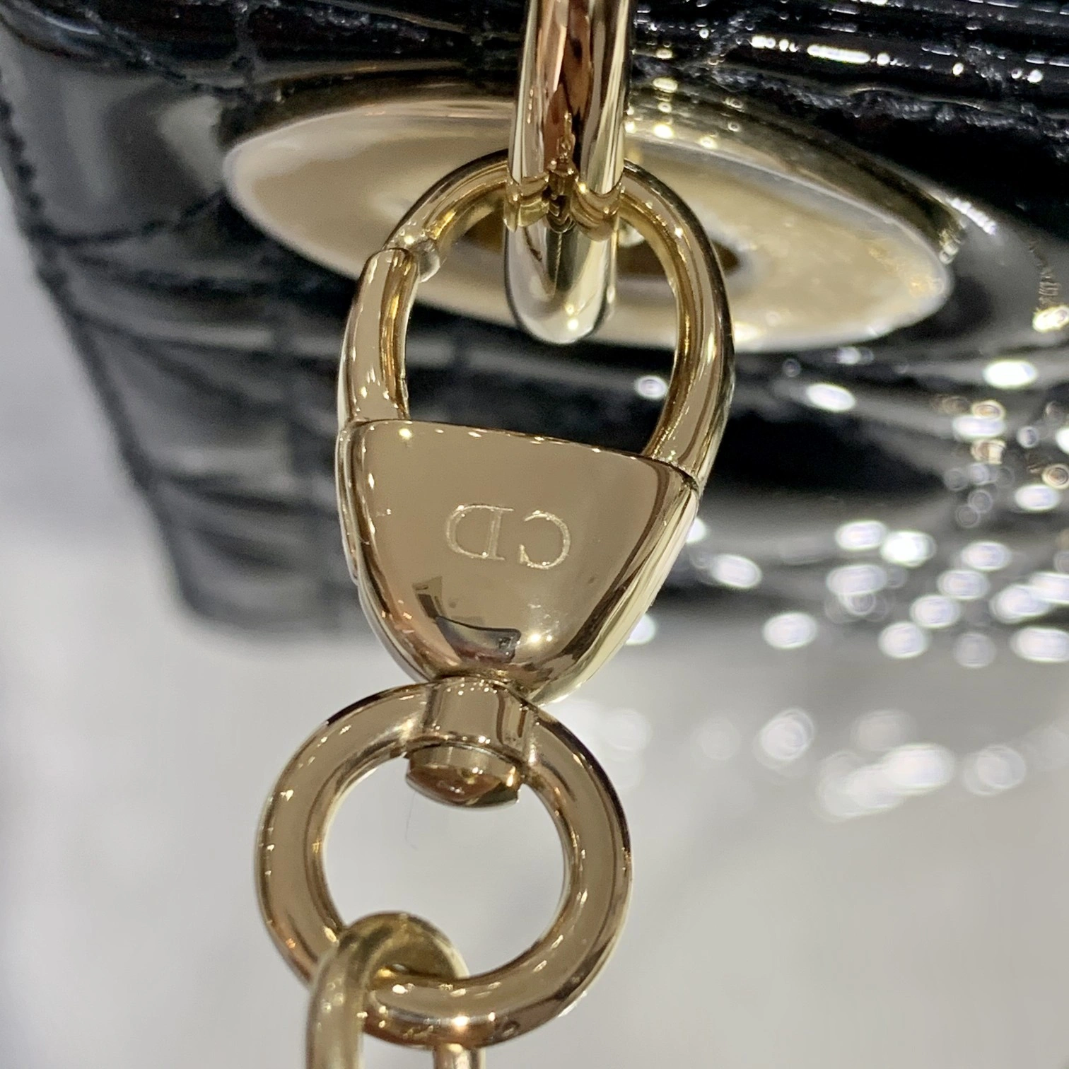 Custombag--M0505OWCB_M900 M0505OWCB-M900 Lady high quality version Black patent leather item：C-B803D0735