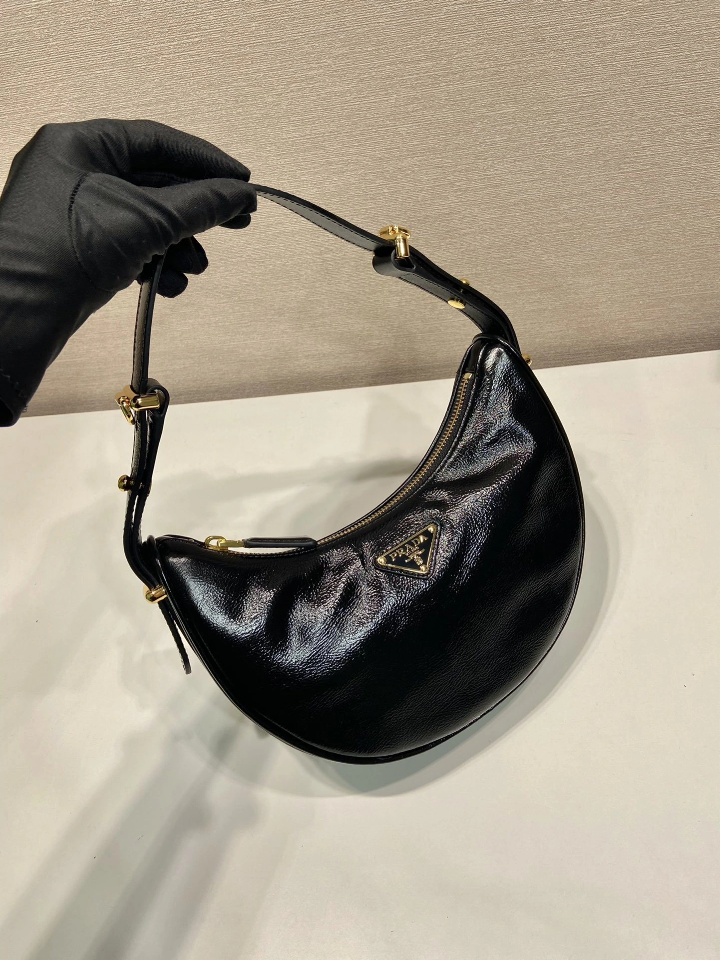 MOMO-- Pr141 1BC194_2DNT_F0002_V_OOO high quality version waxed skin Moon cowhide sheepskin item:D-B000K2024