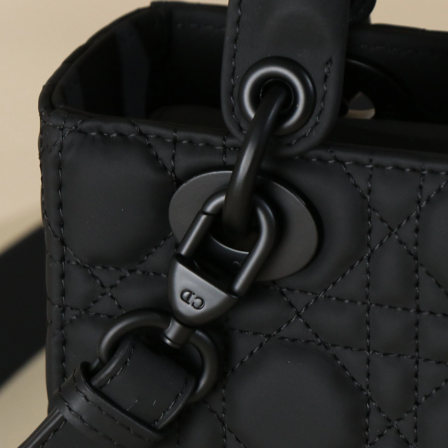 MOMO--4ior M0538SLOI-M989 high quality version lady dior my abcdior cowhide item:E-B000L2035T