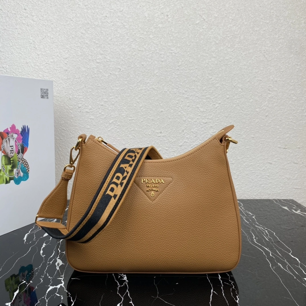 MOMO-- Pr141 1BC178_2DKV_F03CW_V_1OO cowhide sheepskin high quality version item:D-B063K2219