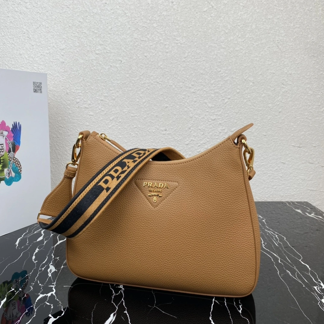 MOMO-- Pr141 1BC178_2DKV_F03CW_V_1OO cowhide sheepskin high quality version item:D-B063K2219