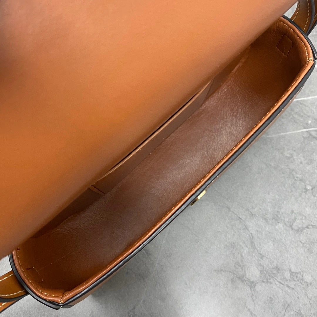 10I593DQ1 cowhide item : BT-B017B2450