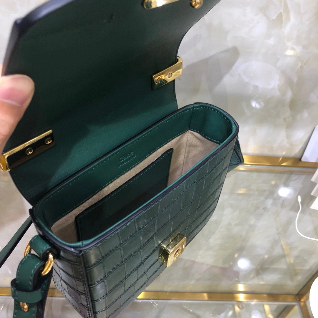 1160 C Bag Crocodile pattern Calf leather item:B-B070B1104