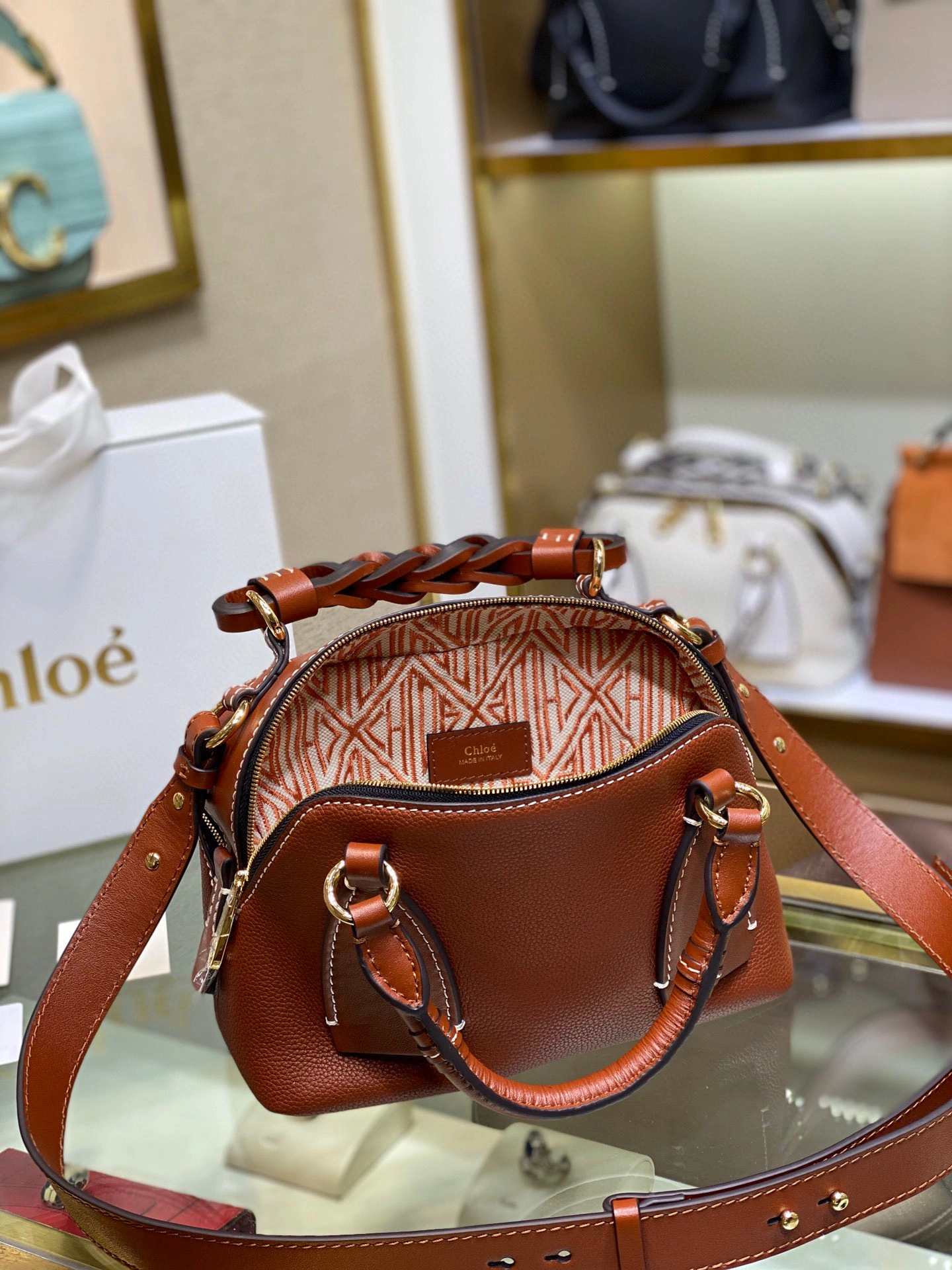 1229 Daria item:B-B078B1102