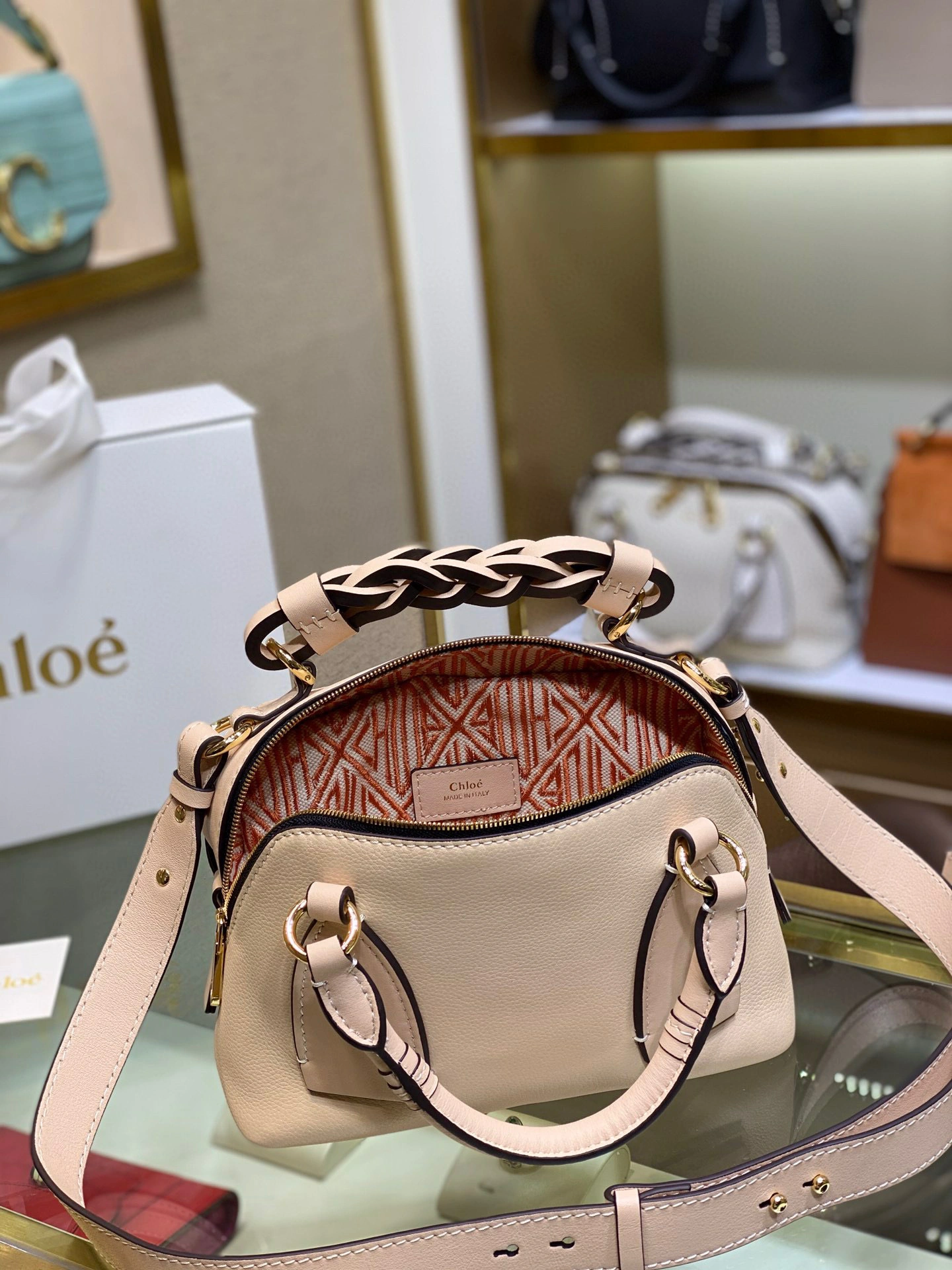 1229 Daria item:B-B078B1114