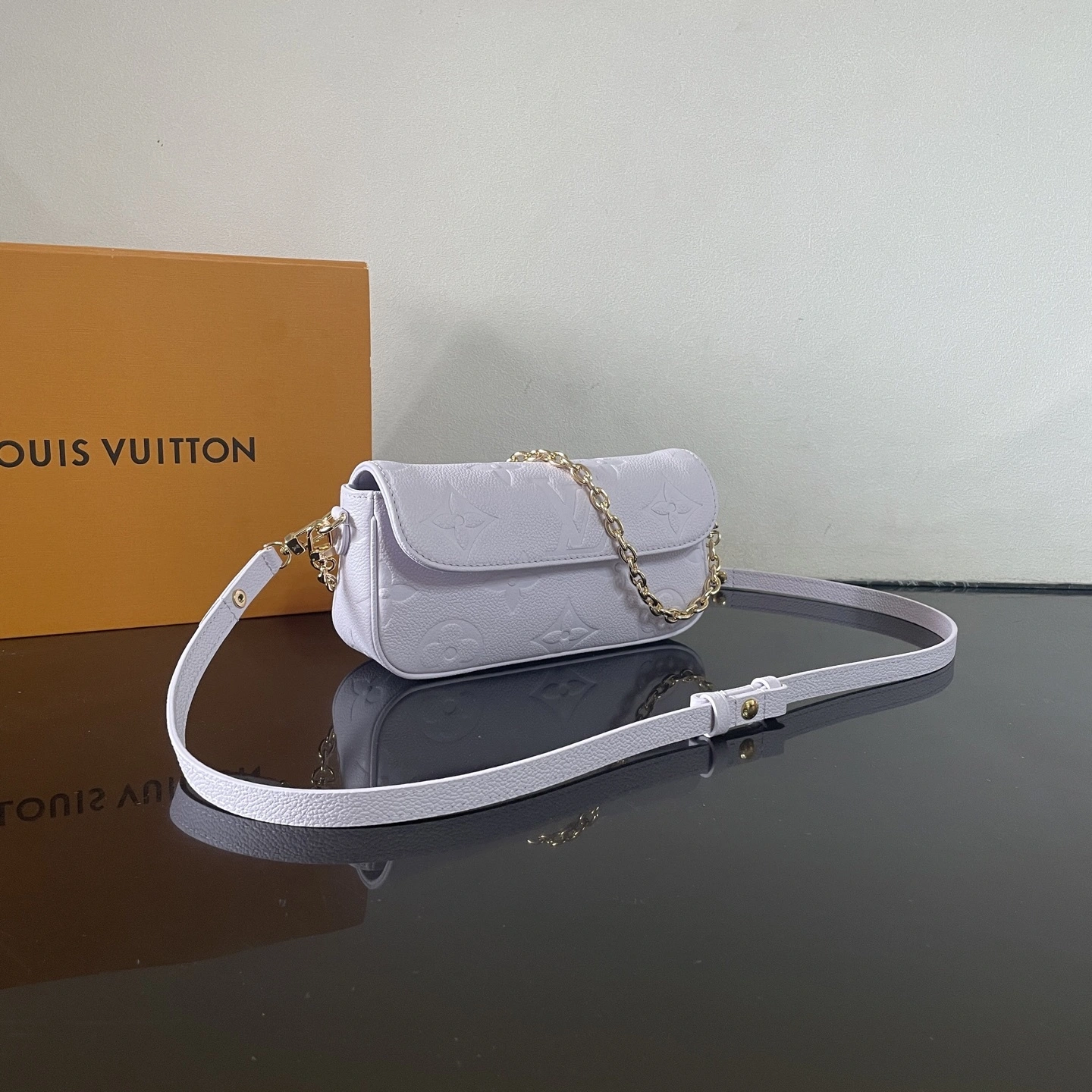 & MOMO-- 8V M25714 high quality version Wallet On Chain Ivy Sac Recoleta cowhide item:E-B177I0322