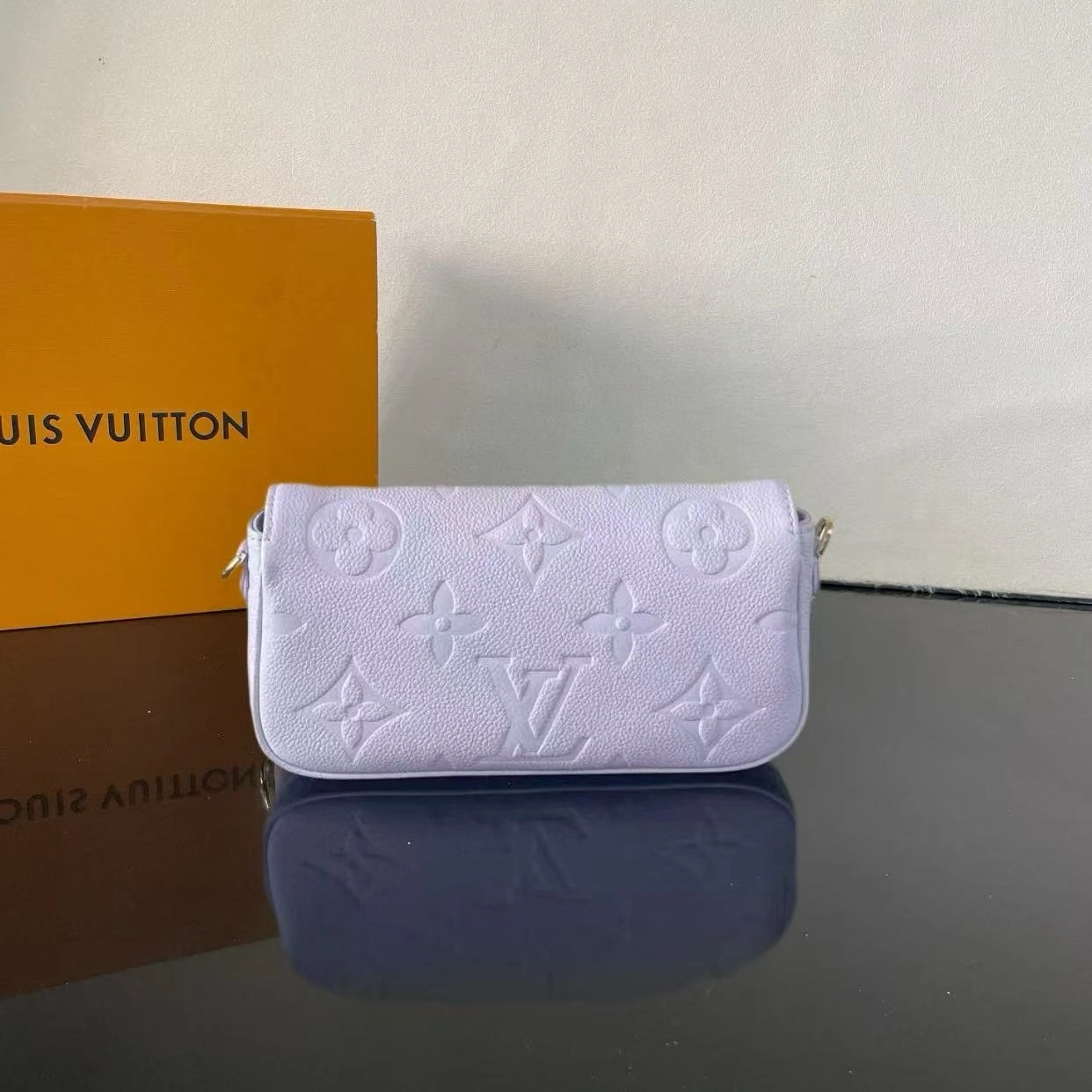 & MOMO-- 8V M25714 high quality version Wallet On Chain Ivy Sac Recoleta cowhide item:E-B177I0322