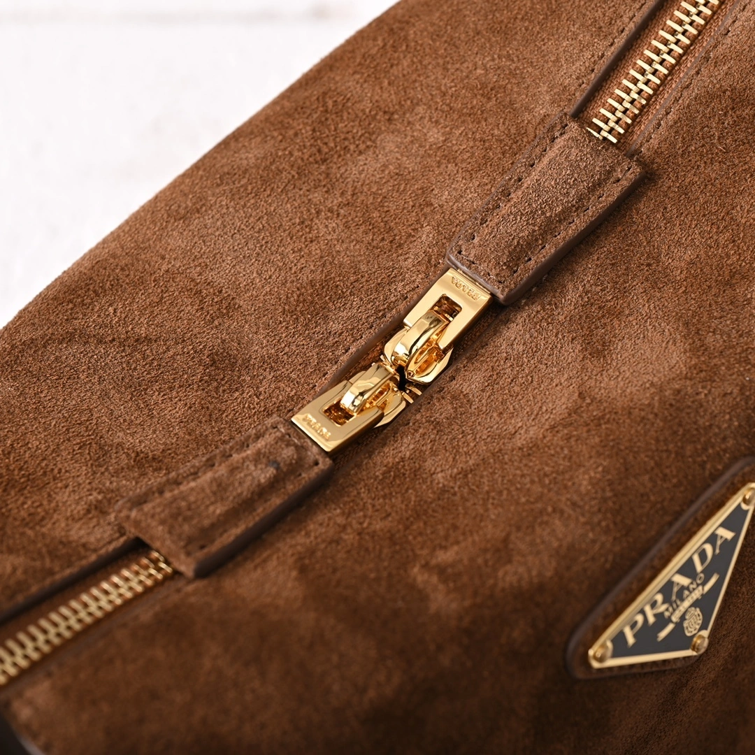 MOMO-- Pr141 1BA444_2C4S_F0324_V_OVX high quality version Soft Grain Hobo item:D-B225K1912