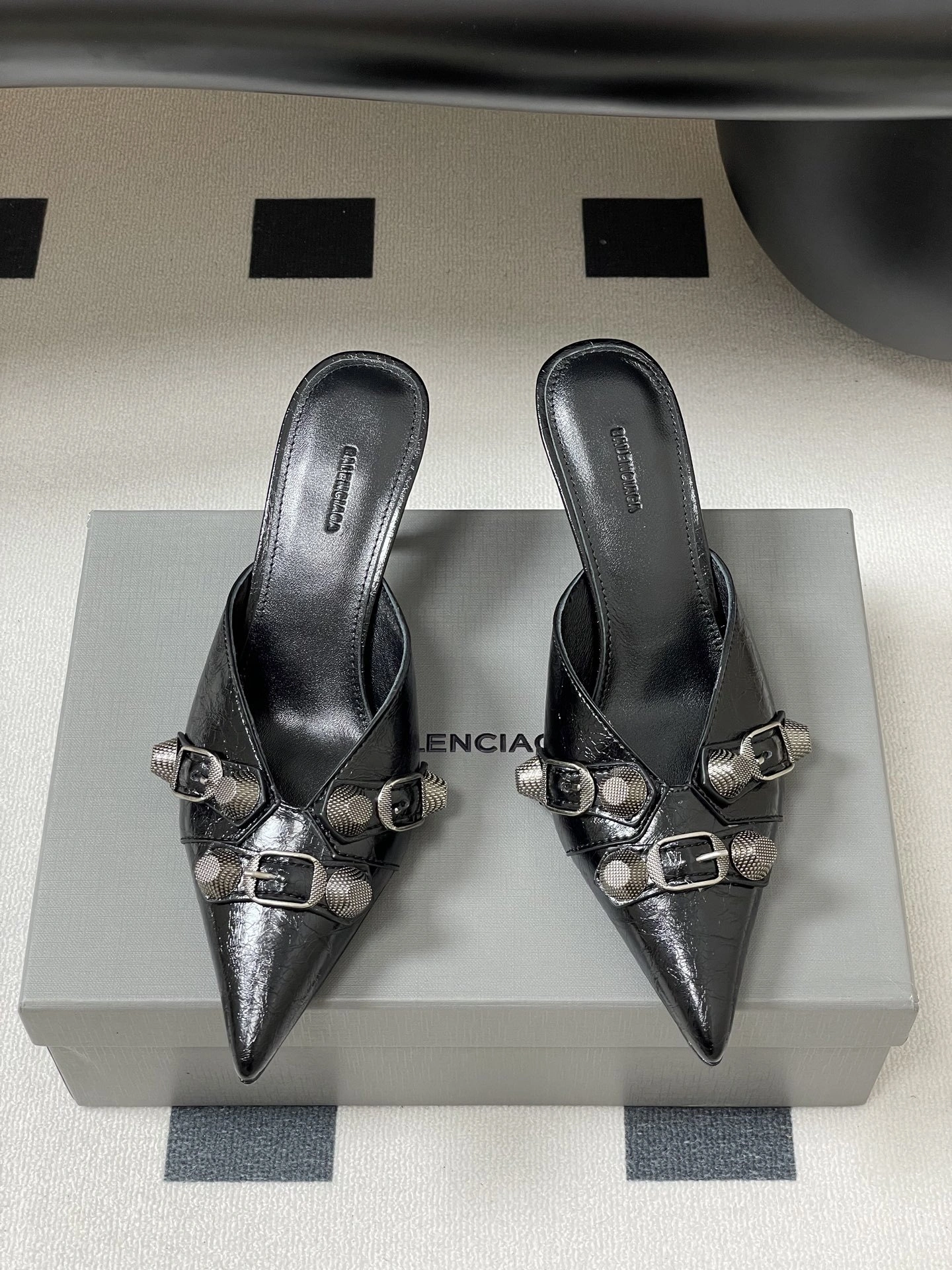 COCO-- 218593i161 714253WAD4E1081 Heel height：7CM Calfskin sheepskin waxed skin item:E-X313D4022