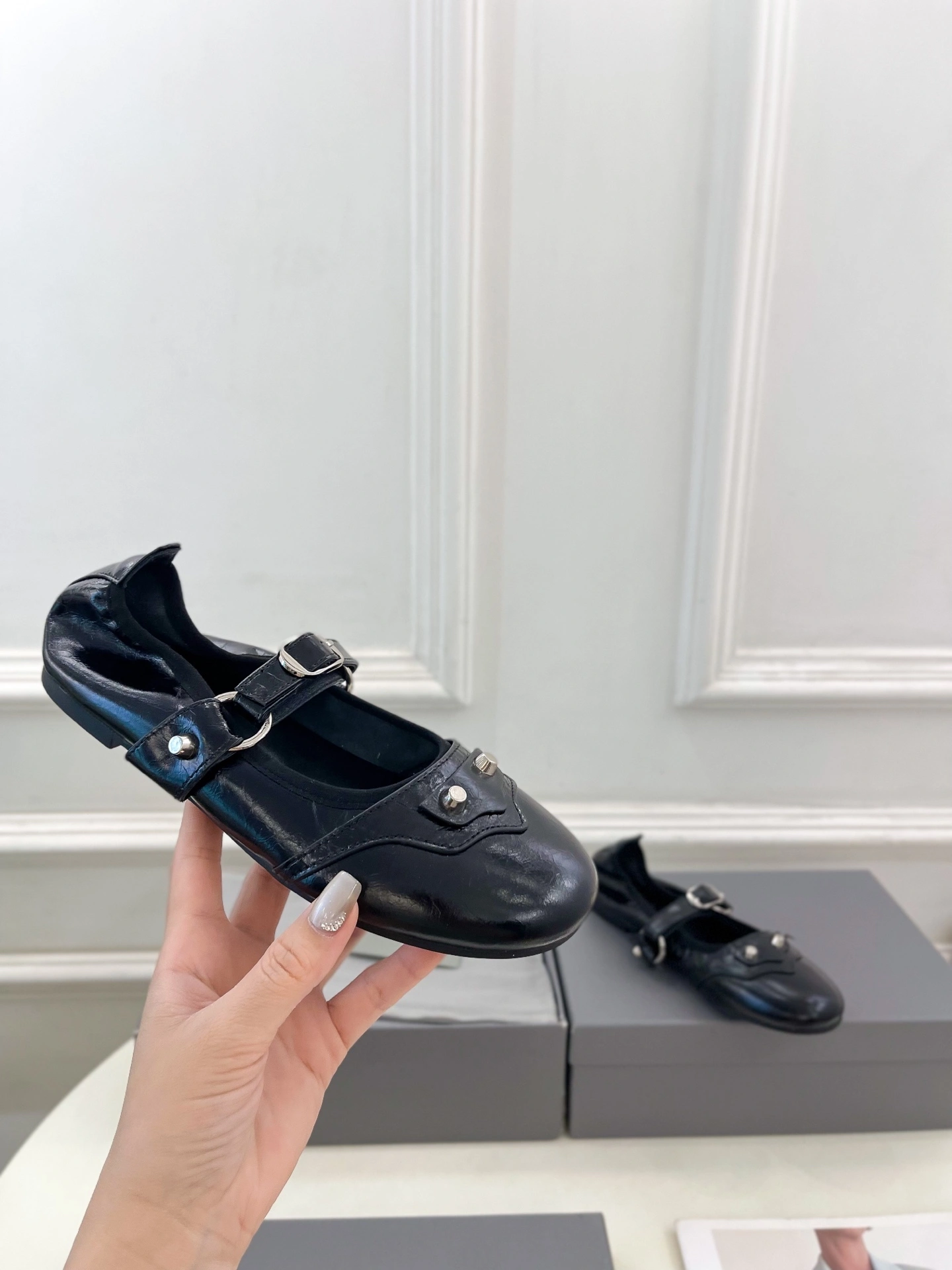 COCO-- 218593i161 828095WAD4Y1080 Heel height：1CM Calfskin sheepskin waxed skin item:E-X032D4019