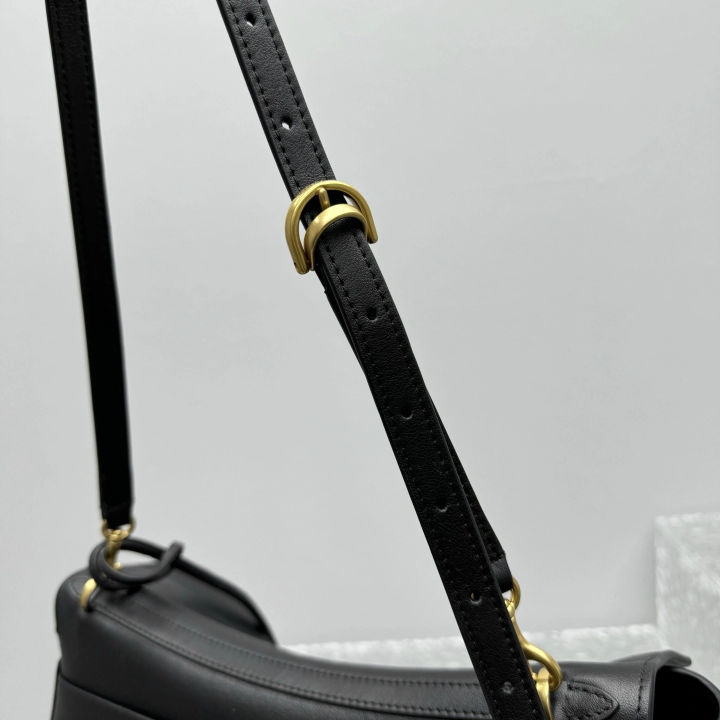 MOMO-- 218593i161 8217872AA4V1000 high quality version Rodeo Shouler Bag item:E-B664G1741