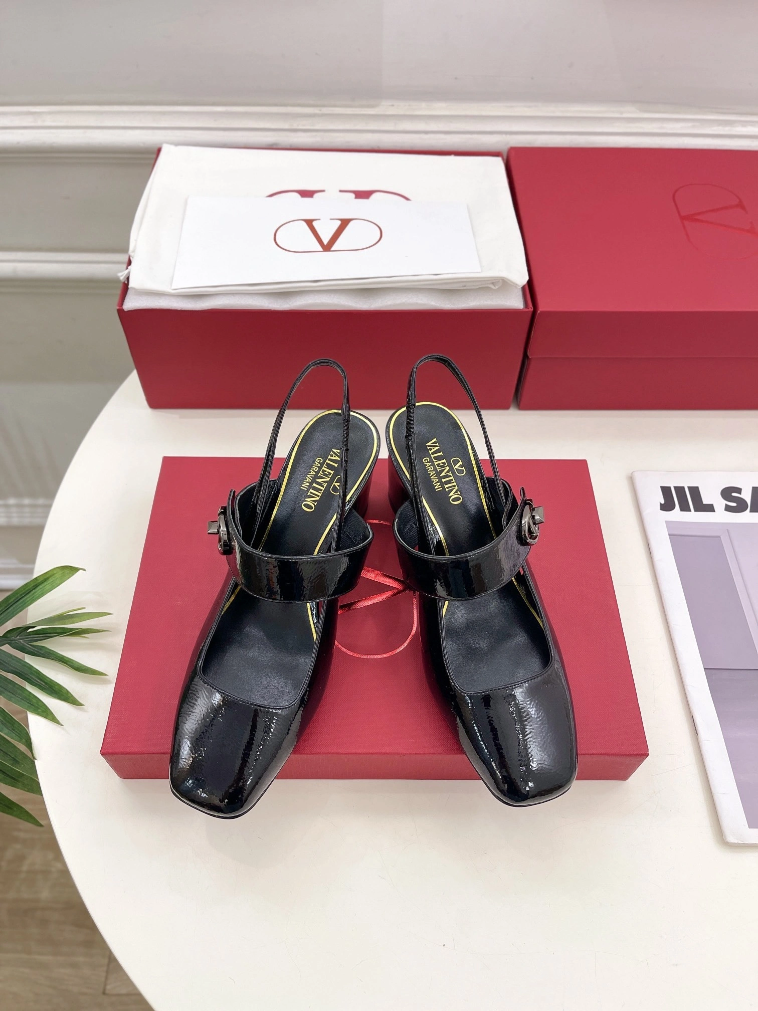COCO-- V1859ti9o S0JY1IZM0NO Roman Stud Calfskin goatskin Heel height：6CM item:D-X150L2561