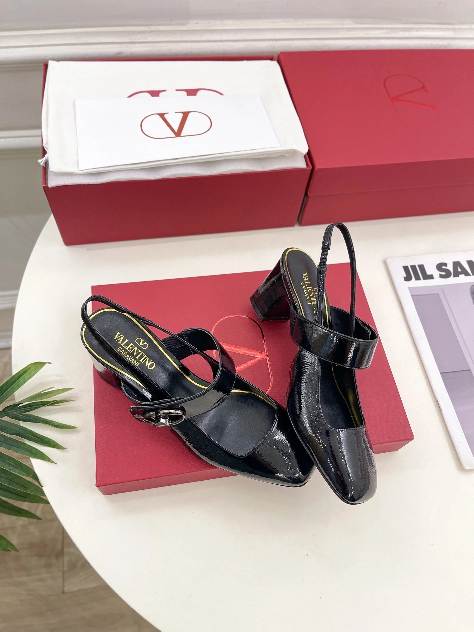 COCO-- V1859ti9o S0JY1IZM0NO Roman Stud Calfskin goatskin Heel height：6CM item:D-X150L2561
