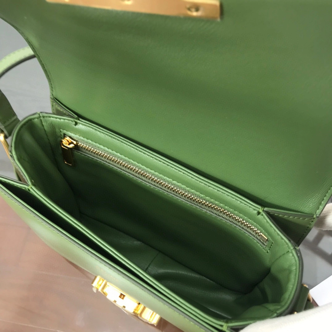 187353BF4-15LK TRIOMPHE Calf leather item:B-B000B1425