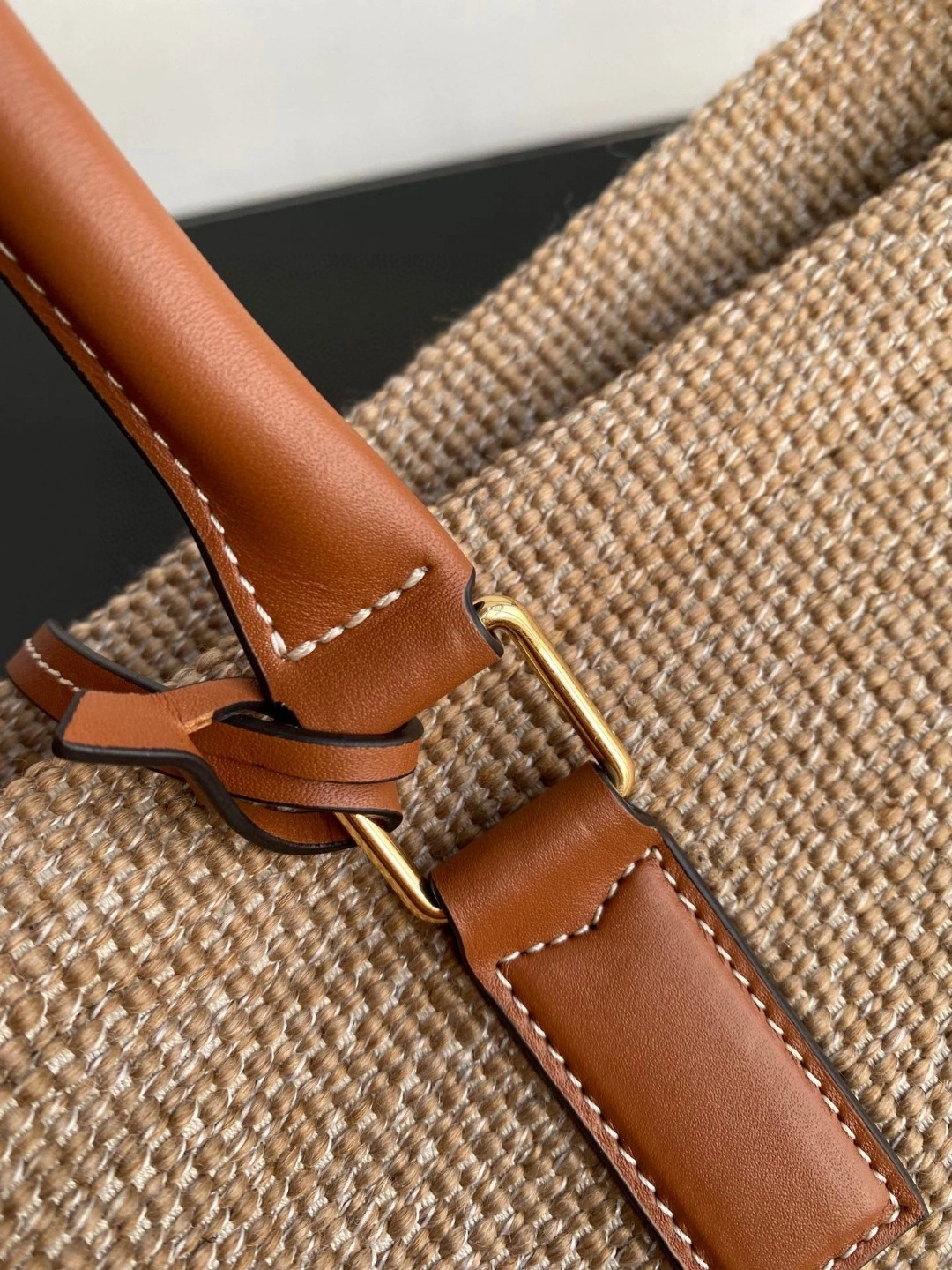 190062 Calfskin item : BT-B225C1843
