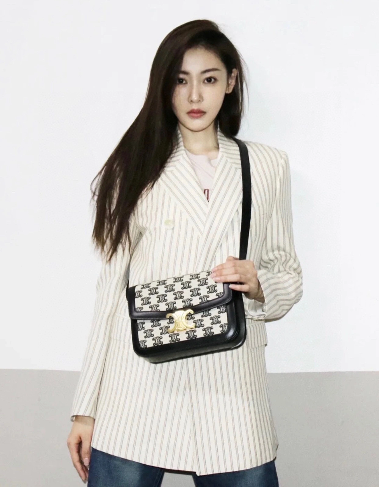 191242 Triomphe_ Sheepskin 2Colour item:B-B095B1256-2