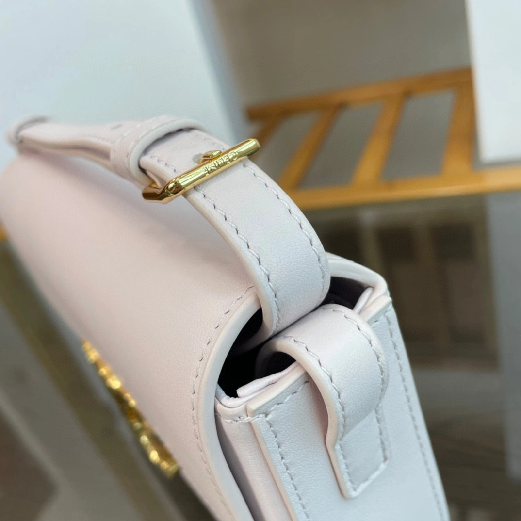 194143 Triomphe Shoulder Bag 2021s item:B-B000B1421