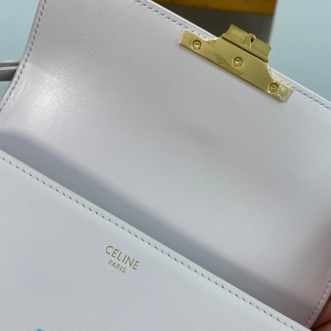 194143 Triomphe Shoulder Bag 2021s item:B-B000B1421