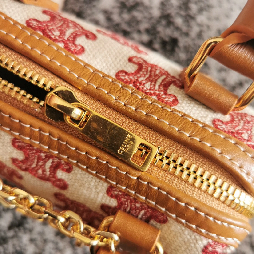 195112 Embroidery TRIOMRHE item:B-B065B1203