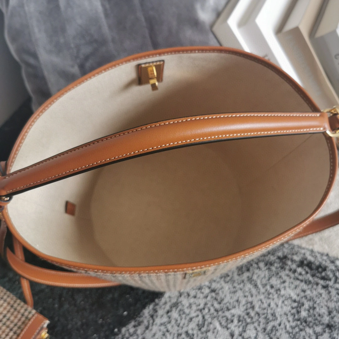 195573 BUCKET 16 item:B-B092B1215