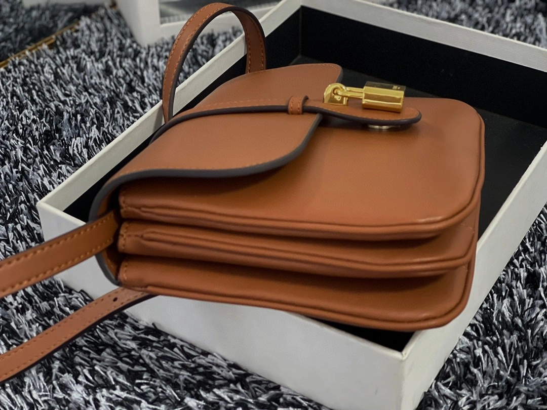 196583 cowhide TABOU item : BT-B225D0604W