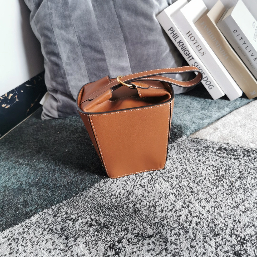 197143 STRAP BOX item:B-B070B1264
