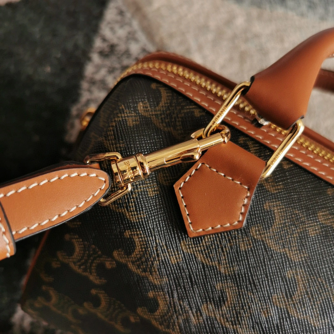 197582 cowhide TRIOMPHE CANVAS item:B-B067B1321