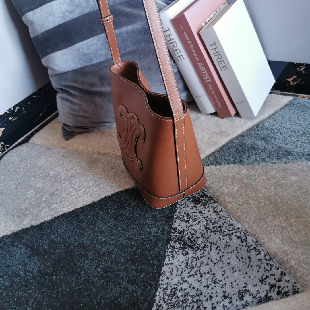 198243 2022 CUIR cowhide item:B-B085B1329