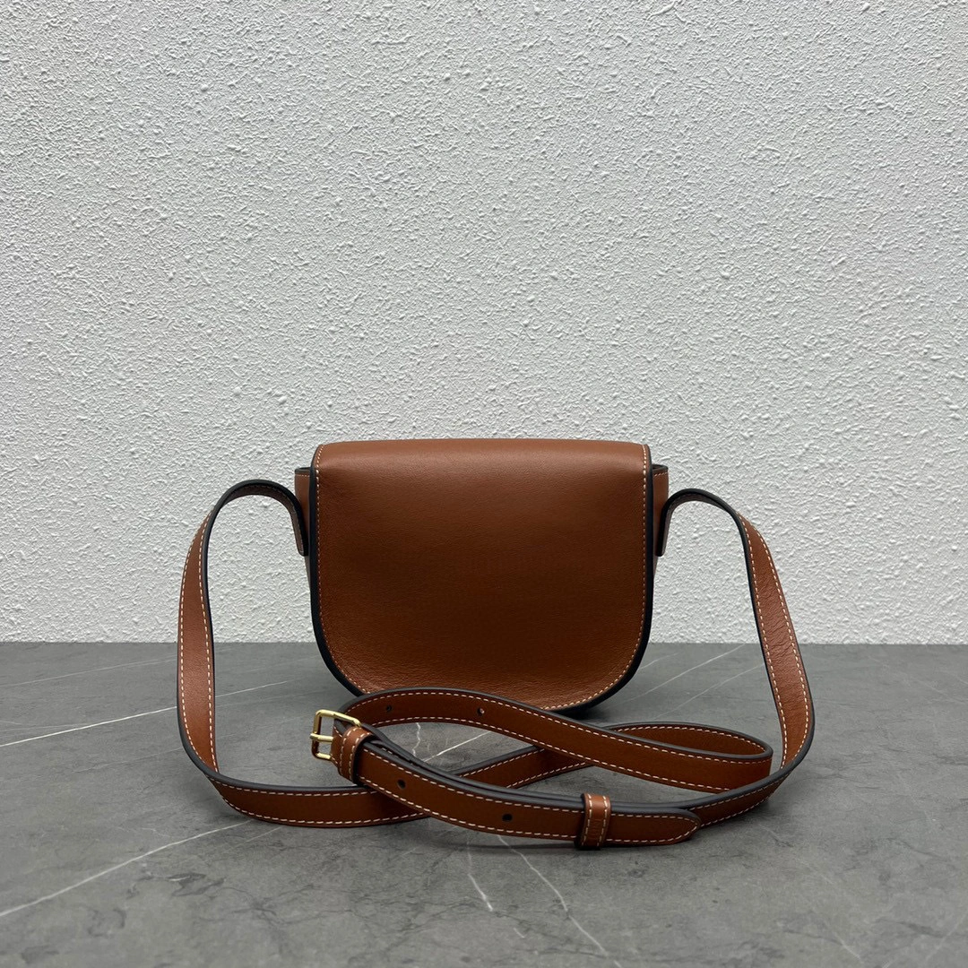 199292 2022 FOLCO CUIR item:B-B000B1414