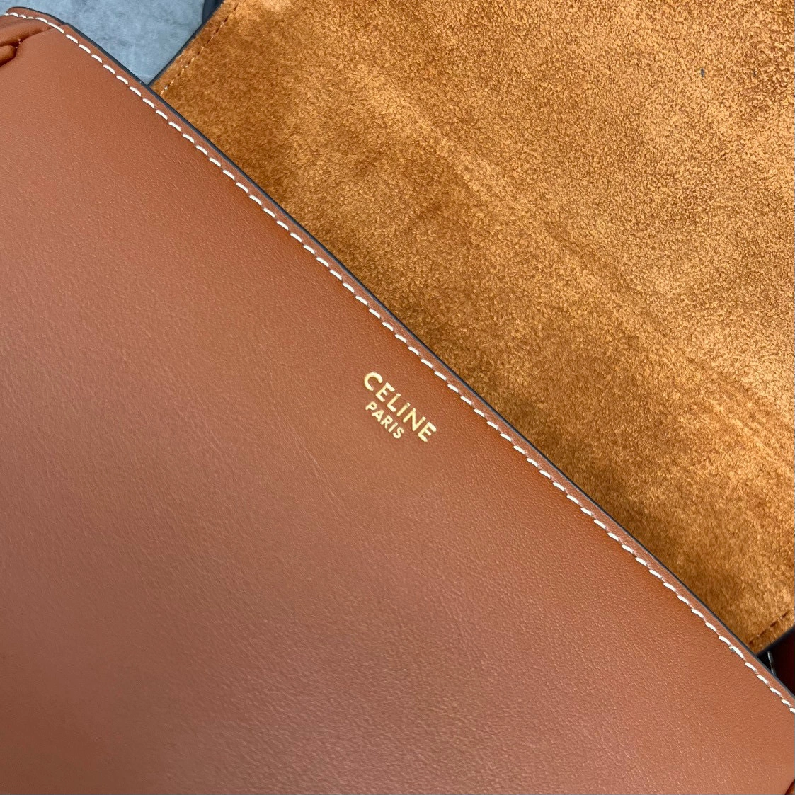 199292 2022 FOLCO CUIR item:B-B000B1414