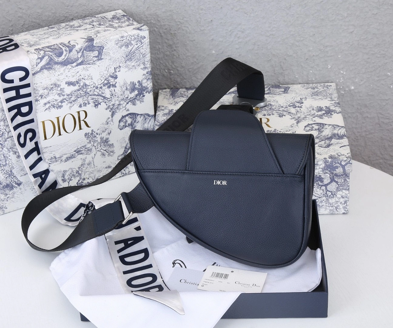 1ADPO Calfskin saddle item : BT-B225C1901