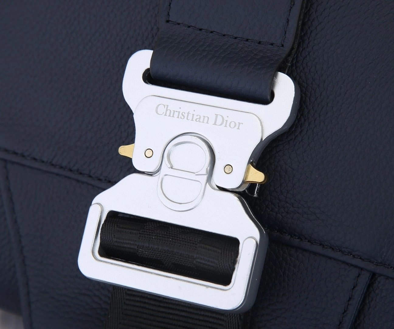1ADPO Calfskin saddle item : BT-B225C1901