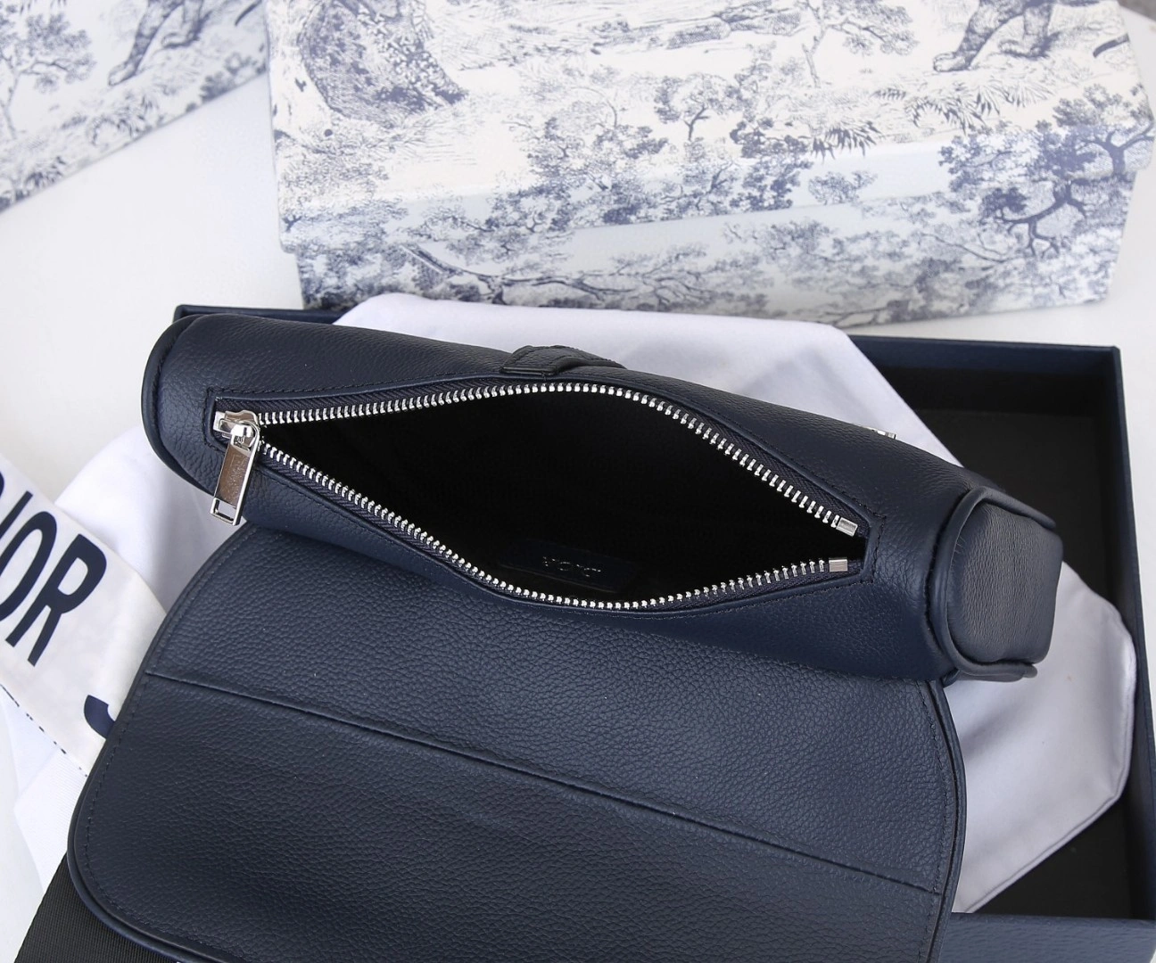 1ADPO Calfskin saddle item : BT-B225C1901