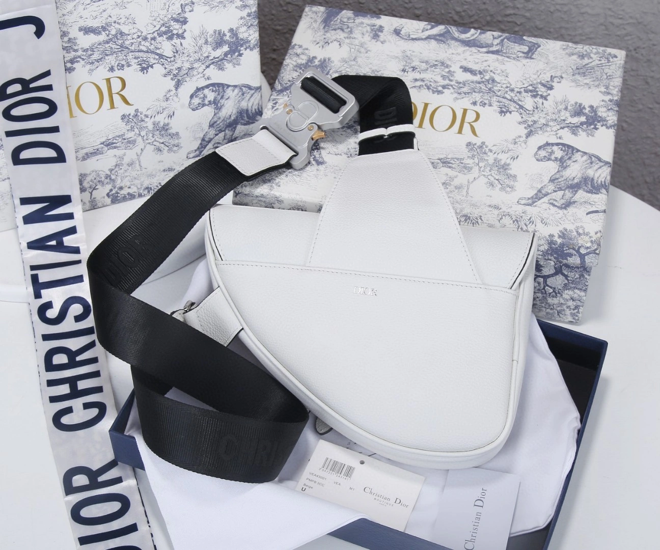 1ADPO Calfskin saddle item : BT-B225C1902