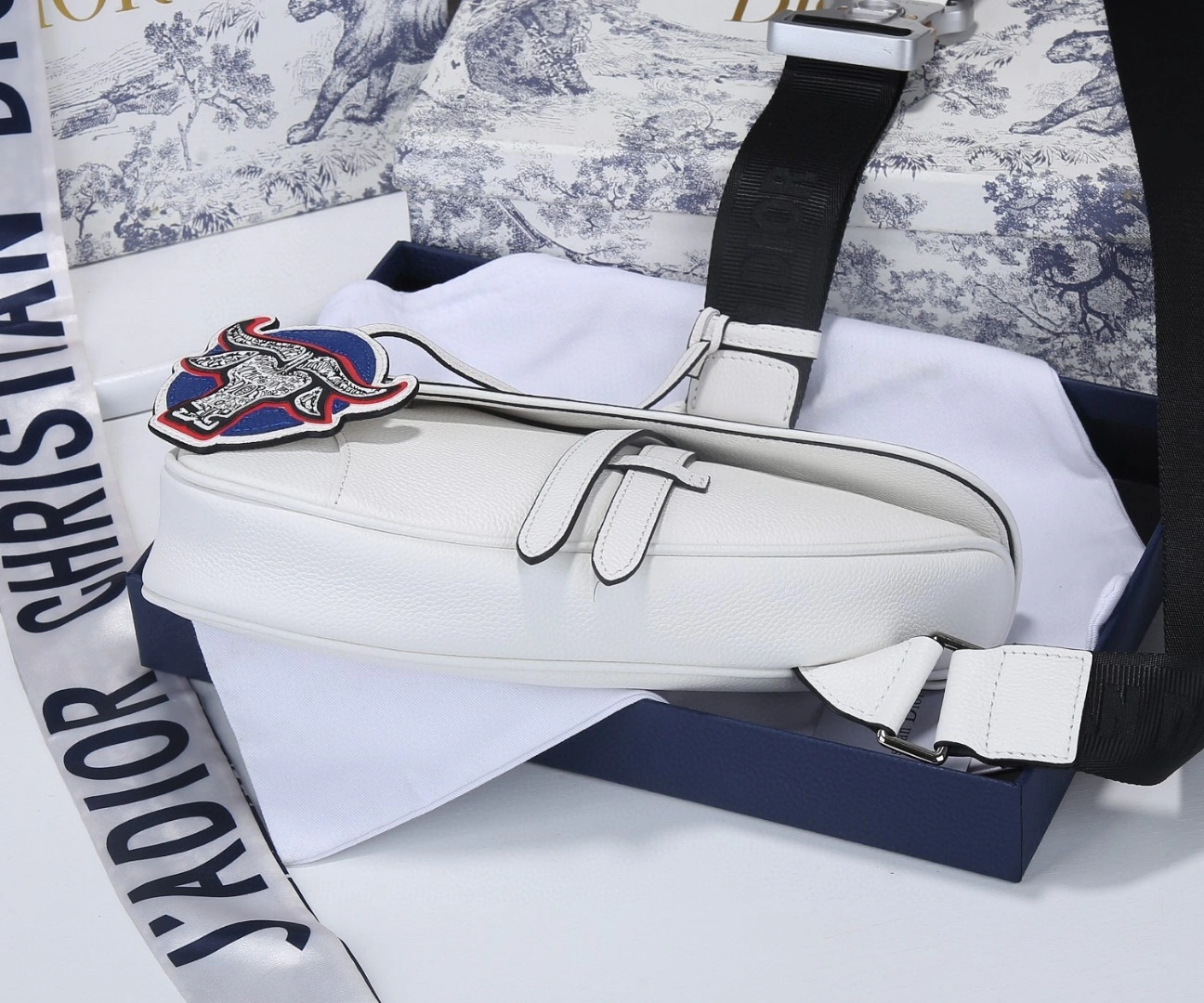 1ADPO Calfskin saddle item : BT-B225C1902
