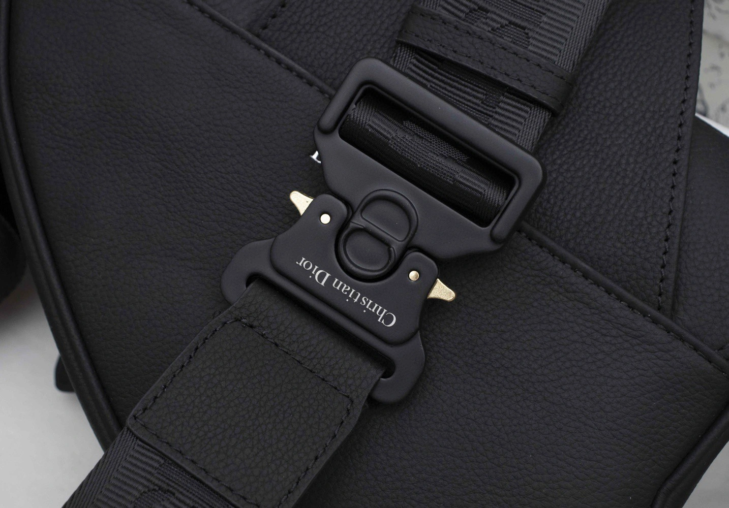 1ADPO Calfskin saddle item : BT-B225C1903