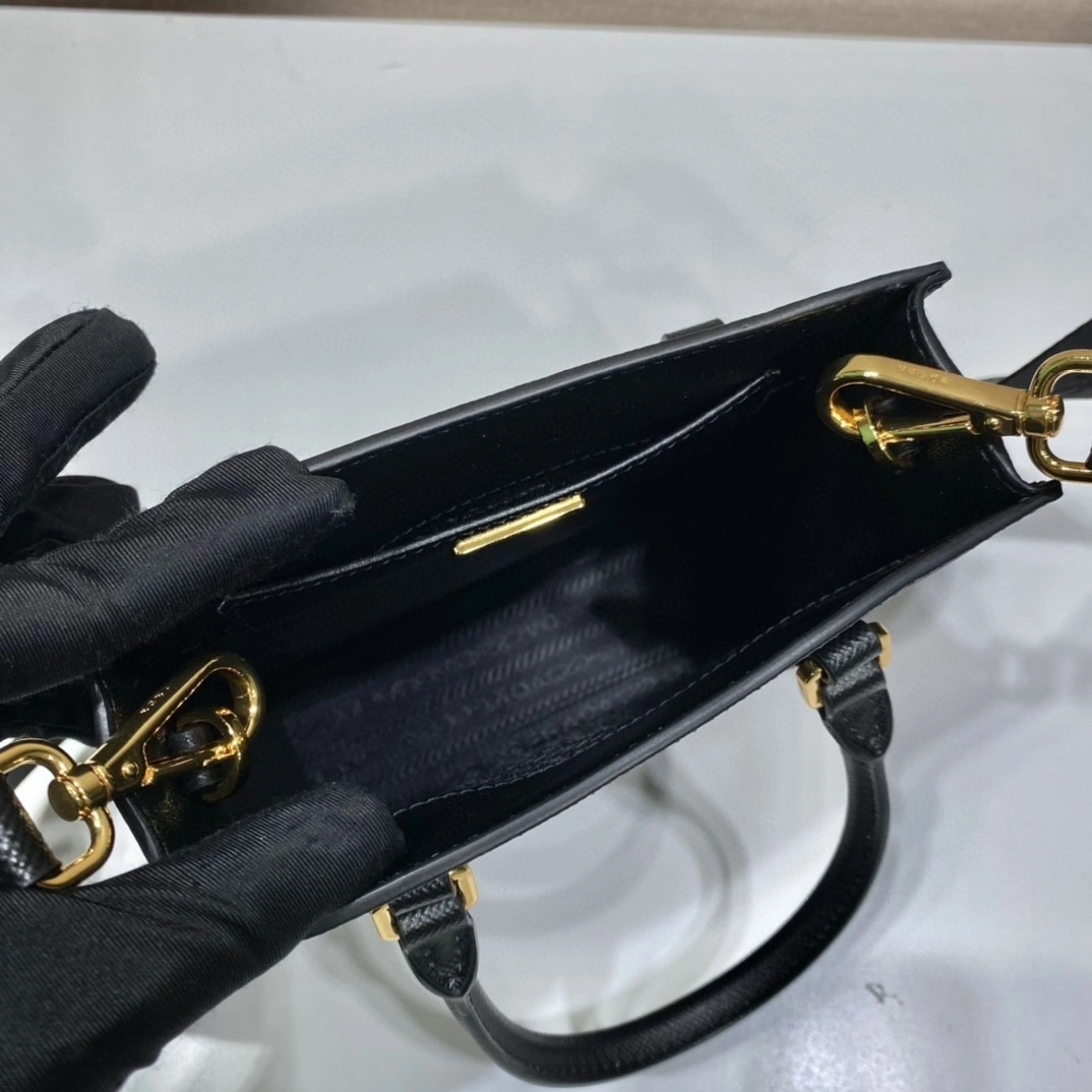 1BA333 cowhide Saffiano item : BT-B225C1805